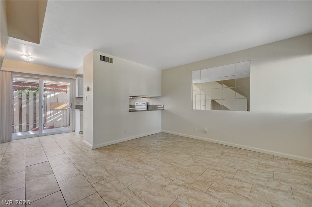4770 Topaz Street 77, Las Vegas, NV 89121 — photo 4