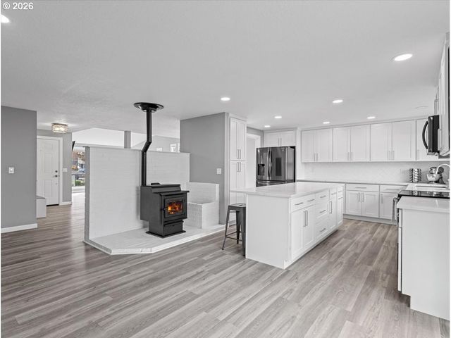 17235 Nw MEADOW GRASS Dr, Beaverton, OR 97006