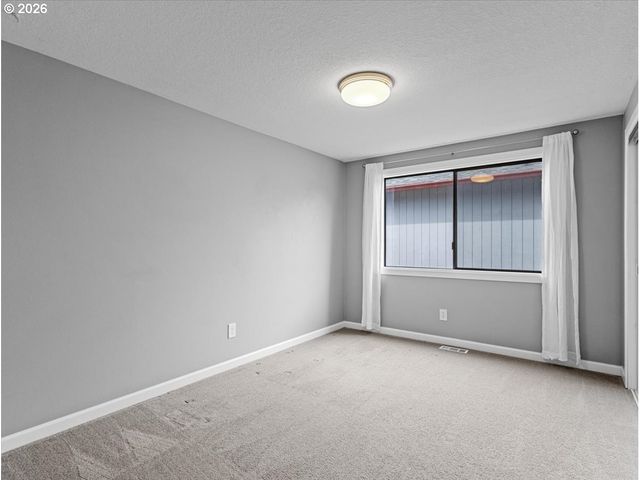 17235 Nw MEADOW GRASS Dr, Beaverton, OR 97006