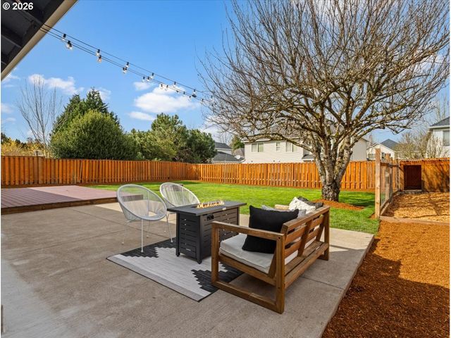 17235 Nw MEADOW GRASS Dr, Beaverton, OR 97006