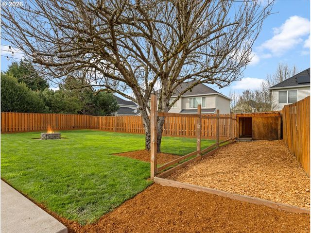 17235 Nw MEADOW GRASS Dr, Beaverton, OR 97006