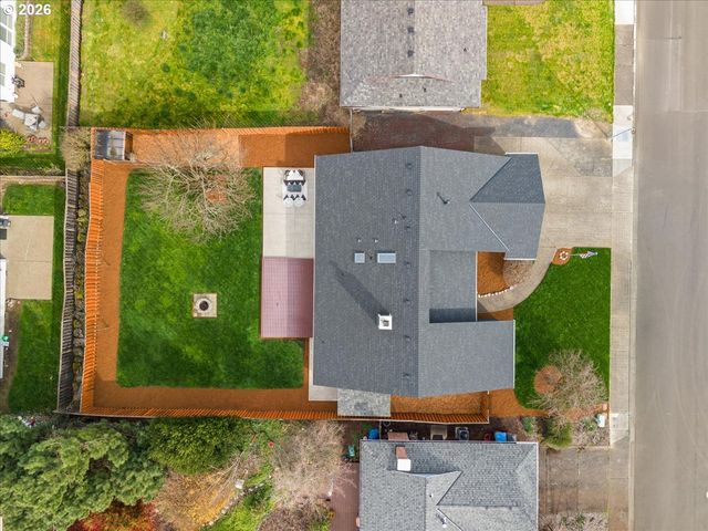 17235 Nw MEADOW GRASS Dr, Beaverton, OR 97006