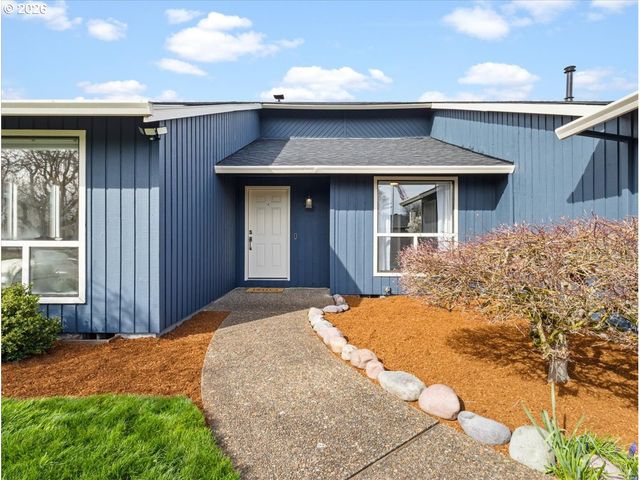 17235 Nw MEADOW GRASS Dr, Beaverton, OR 97006