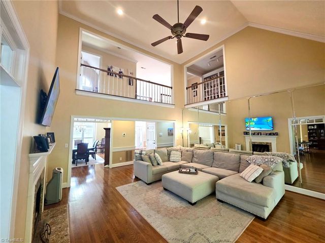 113 Finborough Court, Kernersville, NC 27284