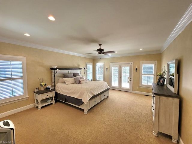 113 Finborough Court, Kernersville, NC 27284