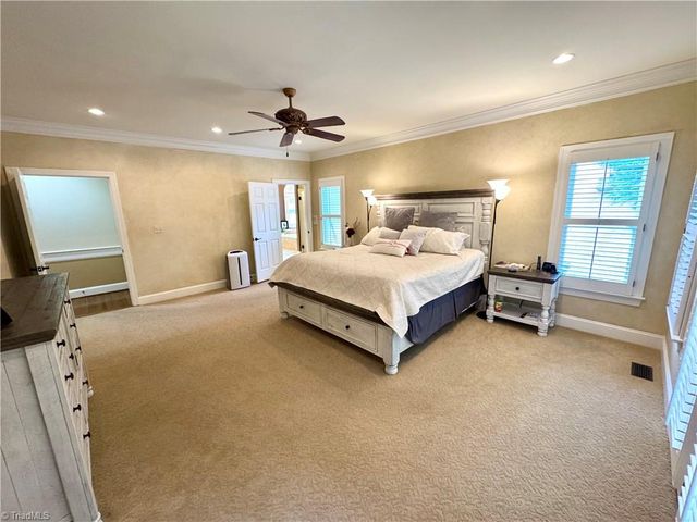 113 Finborough Court, Kernersville, NC 27284