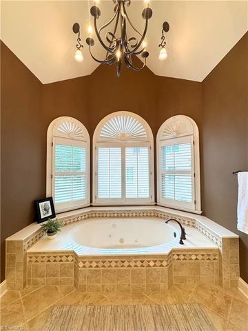 113 Finborough Court, Kernersville, NC 27284