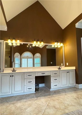 113 Finborough Court, Kernersville, NC 27284