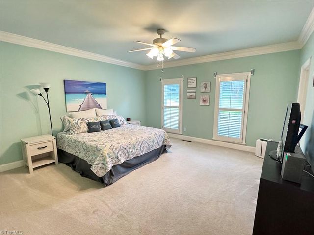113 Finborough Court, Kernersville, NC 27284