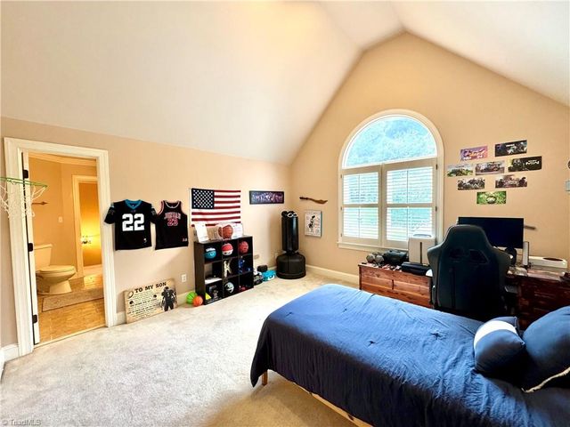 113 Finborough Court, Kernersville, NC 27284
