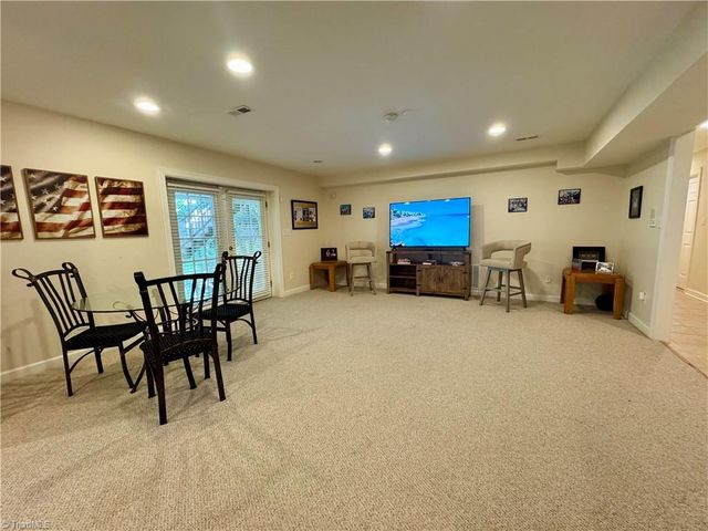 113 Finborough Court, Kernersville, NC 27284