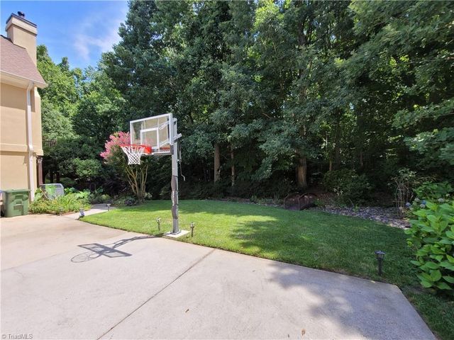 113 Finborough Court, Kernersville, NC 27284