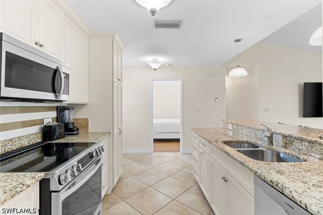 324 Waterleaf CT, Marco Island, FL 34145