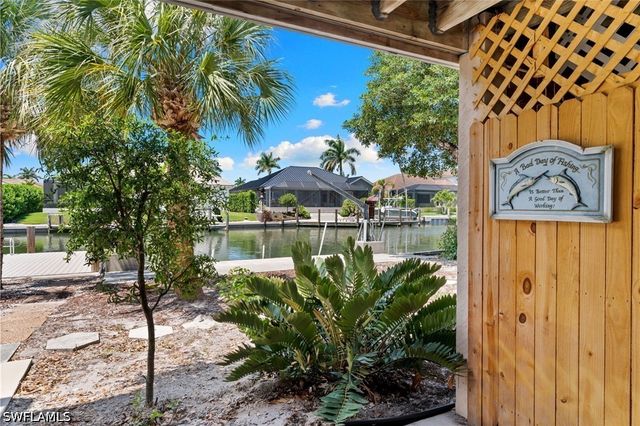 324 Waterleaf CT, Marco Island, FL 34145