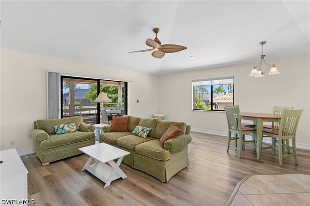 324 Waterleaf CT, Marco Island, FL 34145