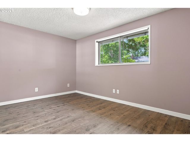 17377 Se COLINA VISTA Ave, Milwaukie, OR 97267
