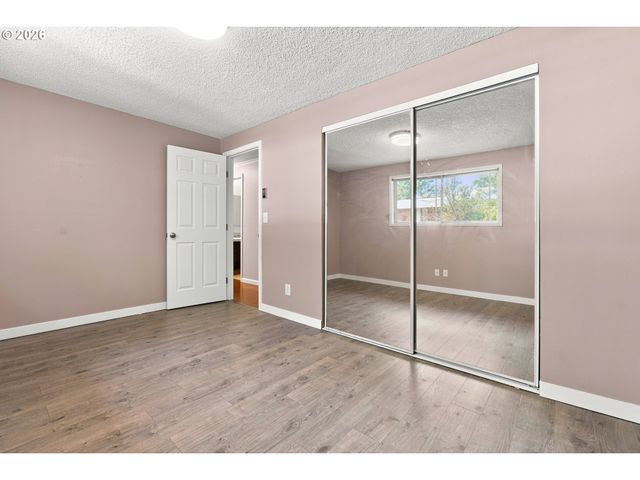 17377 Se COLINA VISTA Ave, Milwaukie, OR 97267
