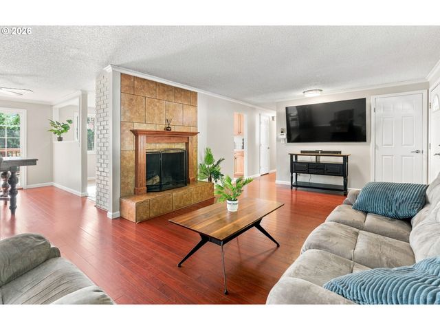 17377 Se COLINA VISTA Ave, Milwaukie, OR 97267