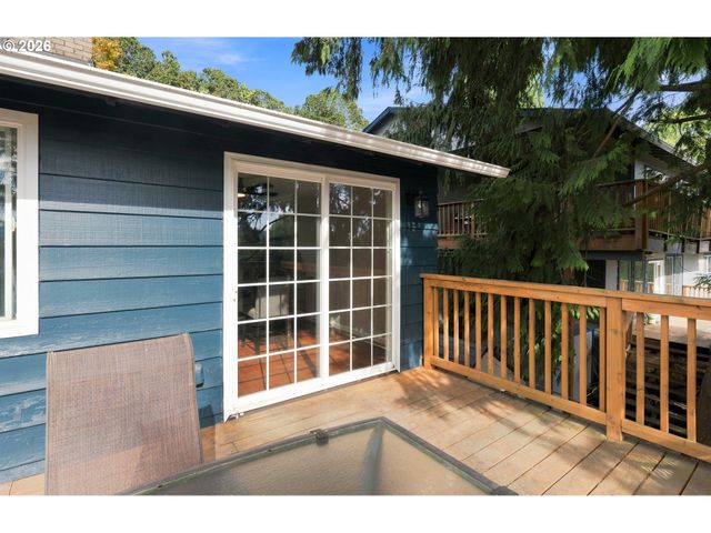 17377 Se COLINA VISTA Ave, Milwaukie, OR 97267