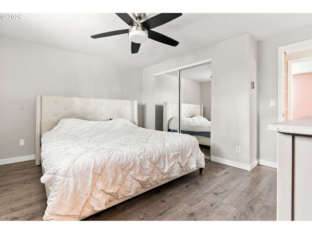 17377 Se COLINA VISTA Ave, Milwaukie, OR 97267