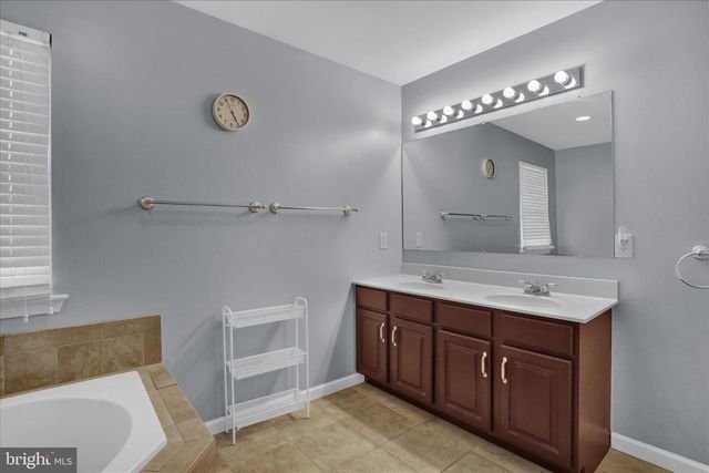 1016 JOSEPHINE DR, Temple, PA 19560