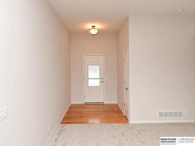 130 Broken Arrow Circle, Yutan, NE 68073