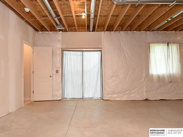 130 Broken Arrow Circle, Yutan, NE 68073