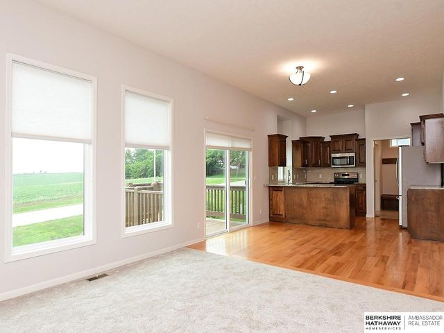 130 Broken Arrow Circle, Yutan, NE 68073