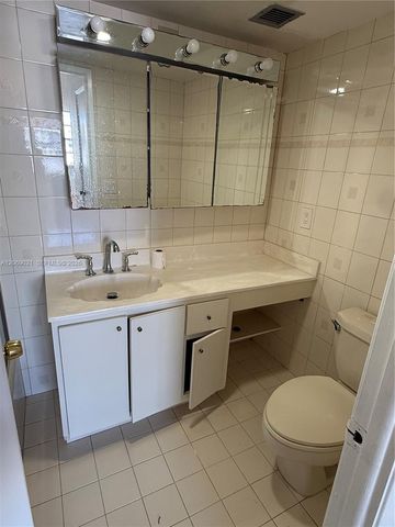 2801 NE 183rd Street 1914W, Aventura, FL 33160