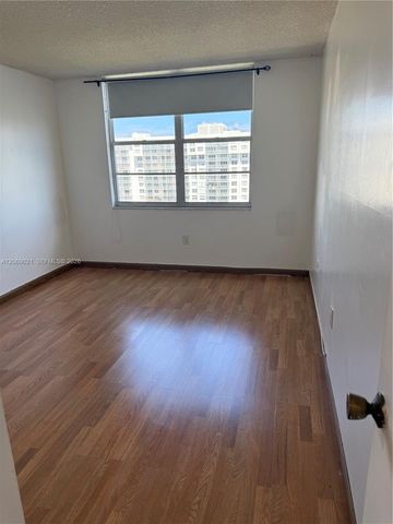 2801 NE 183rd Street 1914W, Aventura, FL 33160