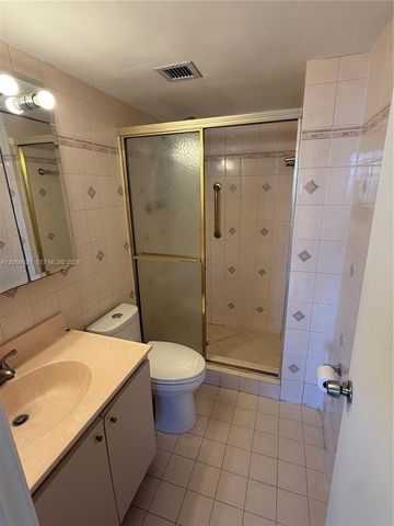 2801 NE 183rd Street 1914W, Aventura, FL 33160
