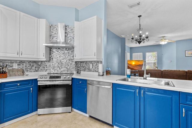 10518 SW Westlawn Boulevard, Port Saint Lucie, FL 34987