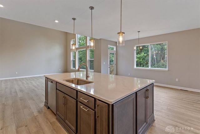 2623 Golden Leaf Drive, Beavercreek, OH 45431