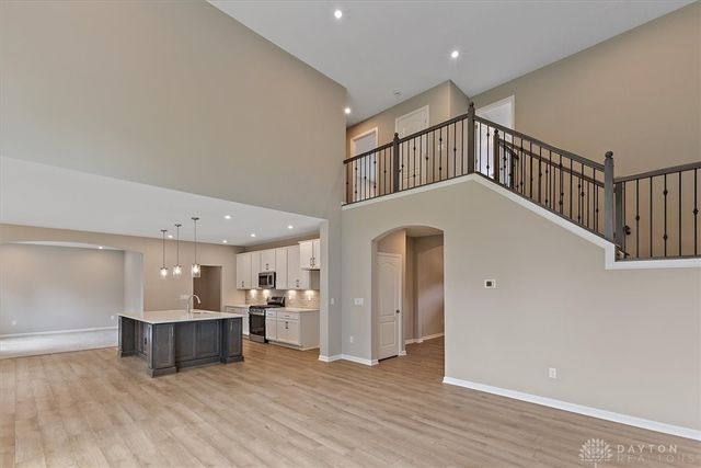2623 Golden Leaf Drive, Beavercreek, OH 45431