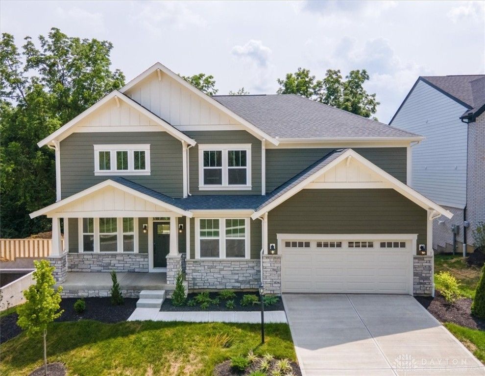 2623 Golden Leaf Drive, Beavercreek, OH 45431