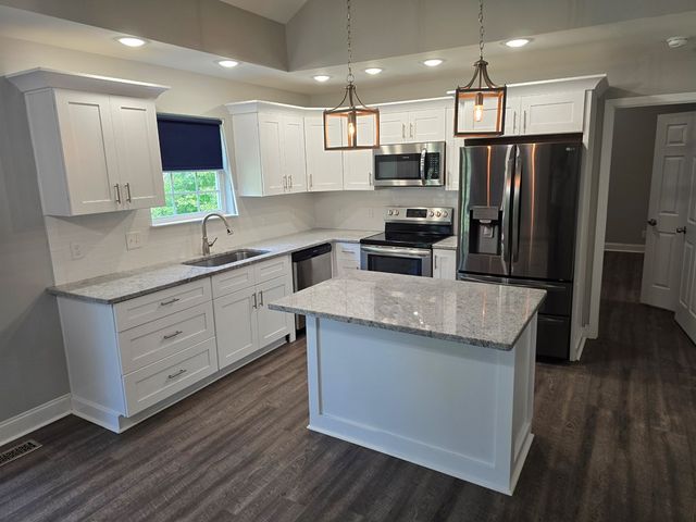 3384 Lake Kathy Road, Tunnel Hill, GA 30755