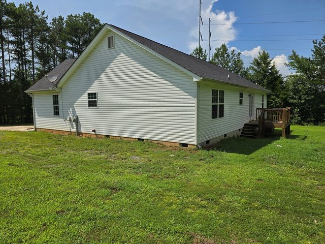 3384 Lake Kathy Road, Tunnel Hill, GA 30755