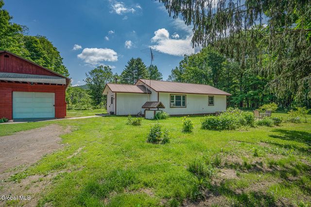 972 Turnpike Road, Cambridge, NY 12816
