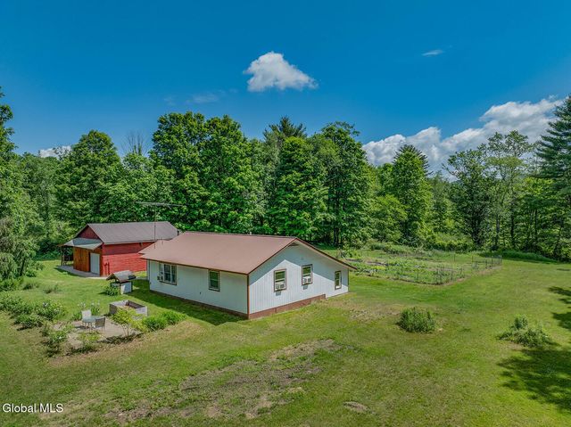 972 Turnpike Road, Cambridge, NY 12816