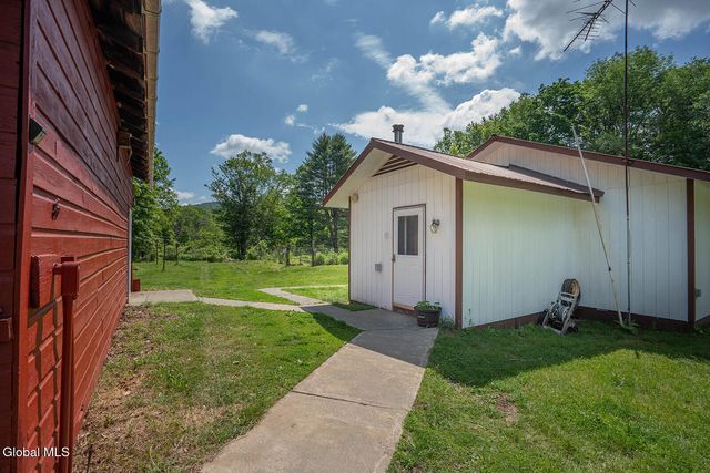 972 Turnpike Road, Cambridge, NY 12816