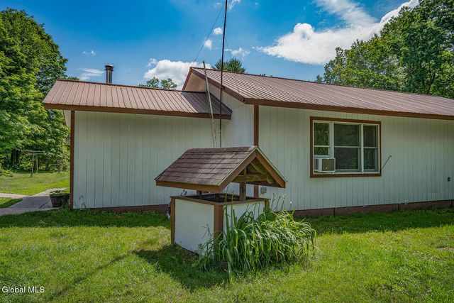 972 Turnpike Road, Cambridge, NY 12816