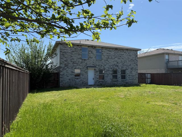 6031 Susanna Drive, Grand Prairie, TX 75052