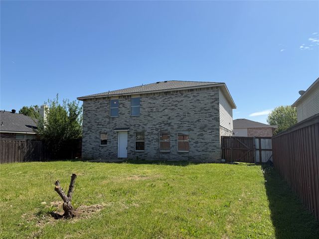 6031 Susanna Drive, Grand Prairie, TX 75052