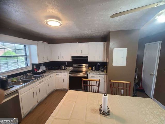 880 Five Forks Trickum Road, Lawrenceville, GA 30046