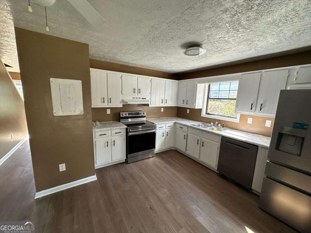 880 Five Forks Trickum Road, Lawrenceville, GA 30046