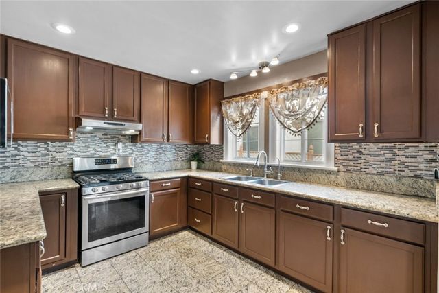 5322 Lemon Grove Avenue, Los Angeles, CA 90038