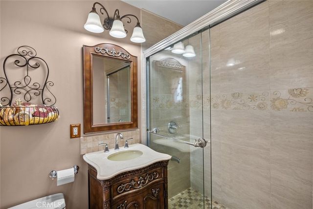 5322 Lemon Grove Avenue, Los Angeles, CA 90038