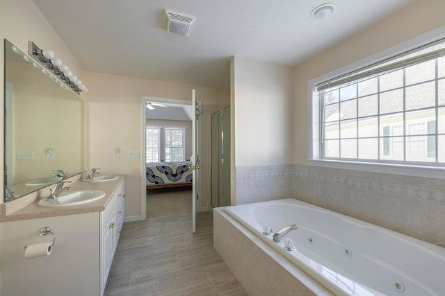 5 Windchime Drive, Bow, NH 03304