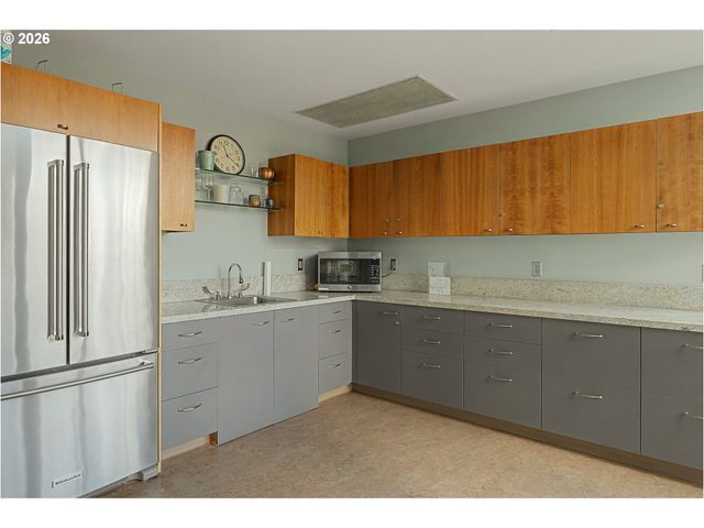 1221 Sw 10TH Ave 713, Portland, OR 97205