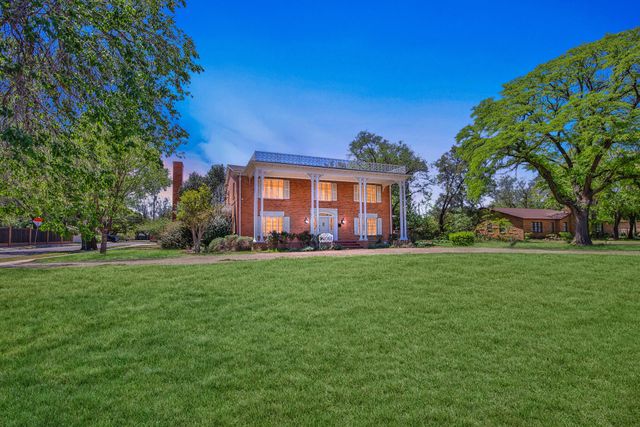 2901 19th Street, Lubbock, TX 79410